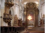 Interiorul exuberant al bisericii - Biserica Piaristilor #3