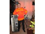 Si culorile fac parte din fericire - One man band (vocalist+keyboardist)ofer muzica live cu echipament tehnic si repertoriu de calitate #2