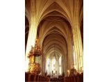 Interiorul Bisericii, n stil gotic - Biserica Sfantul Mihail din Cluj #2